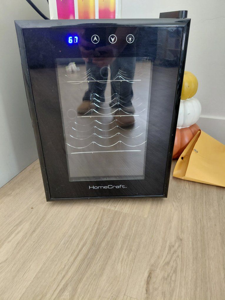 Homecraft 12 bottle Wine cooler