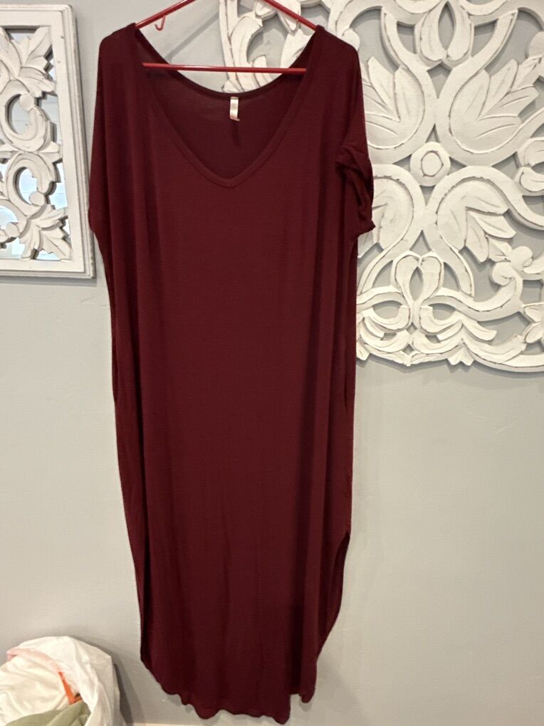 Size Large Maroon Dress