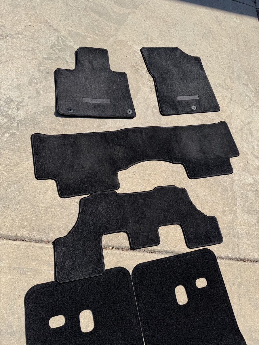 Kia sorento floor mat