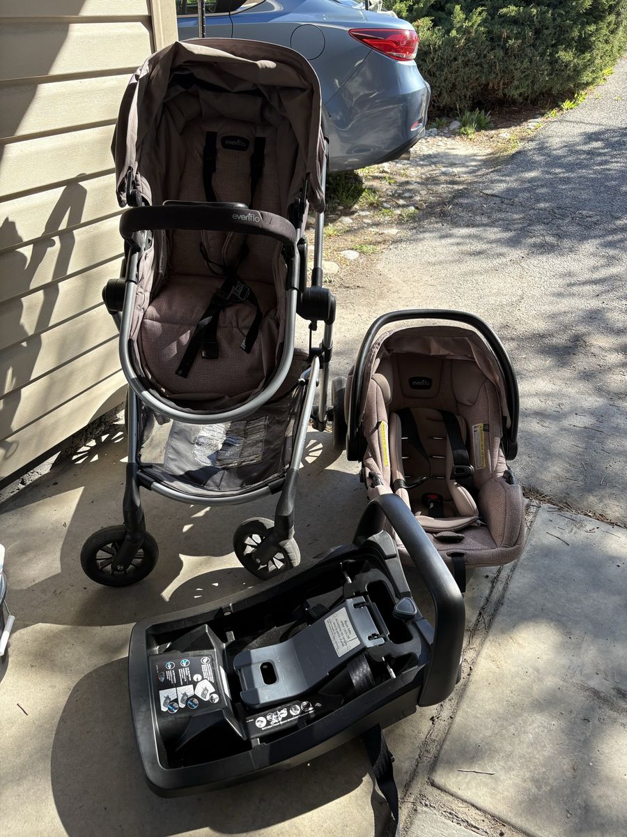 evenflo carseat, stroller, and base