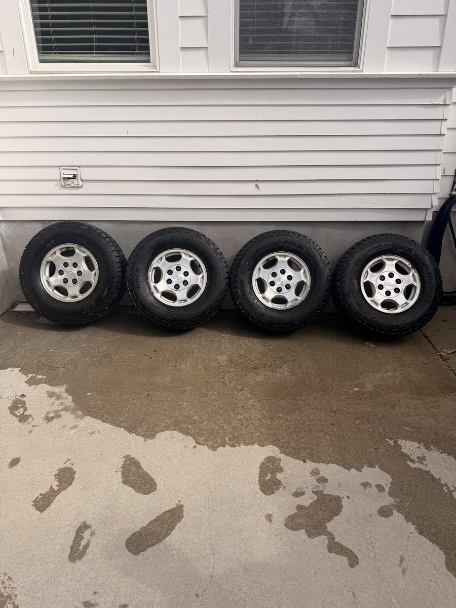 Back Country AT2 LT265/75R16