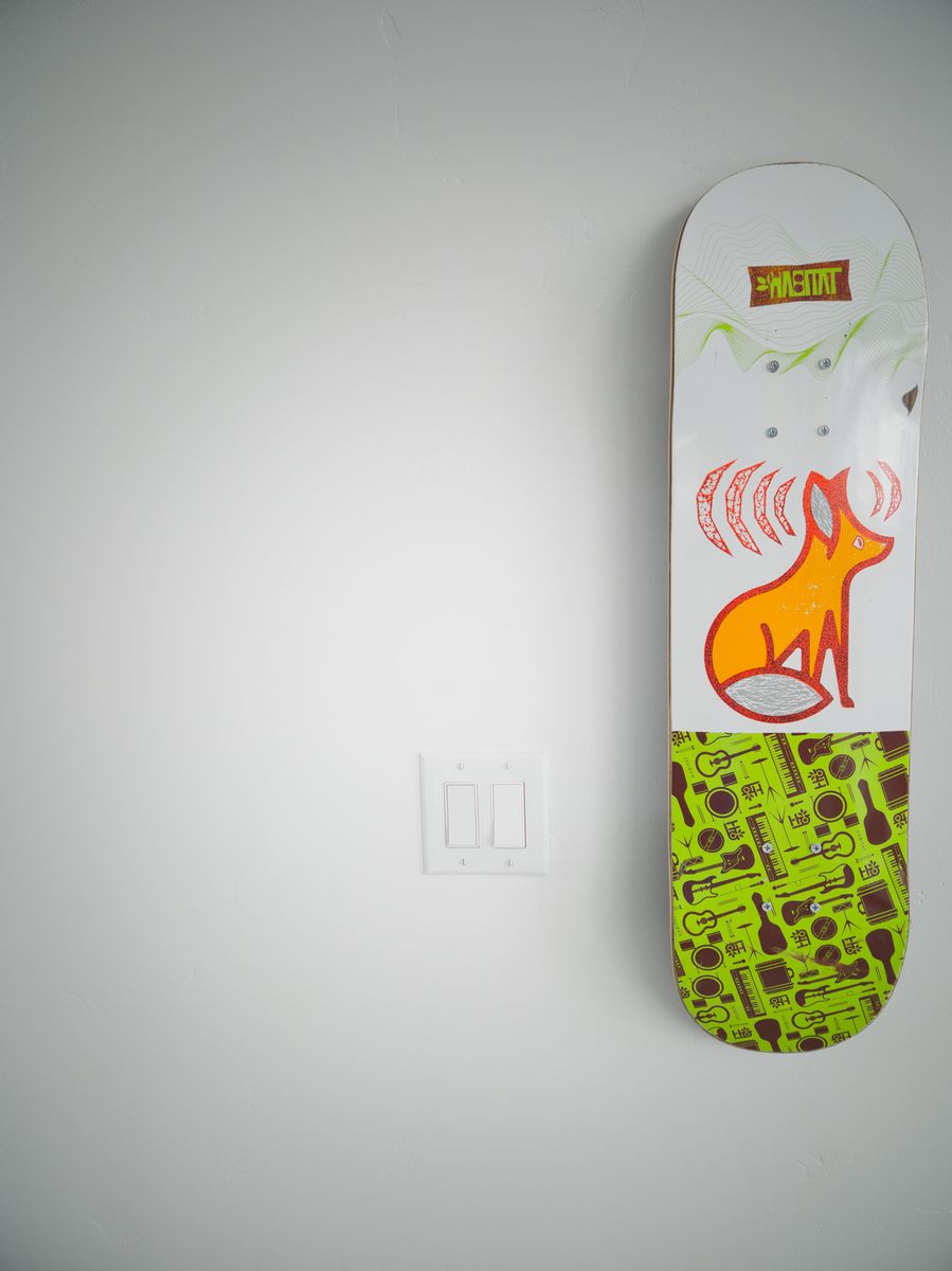 Board Blocks – Skateboard Deck Wall Mount (2 pcs) – Clean Floating Display – Installs Easy