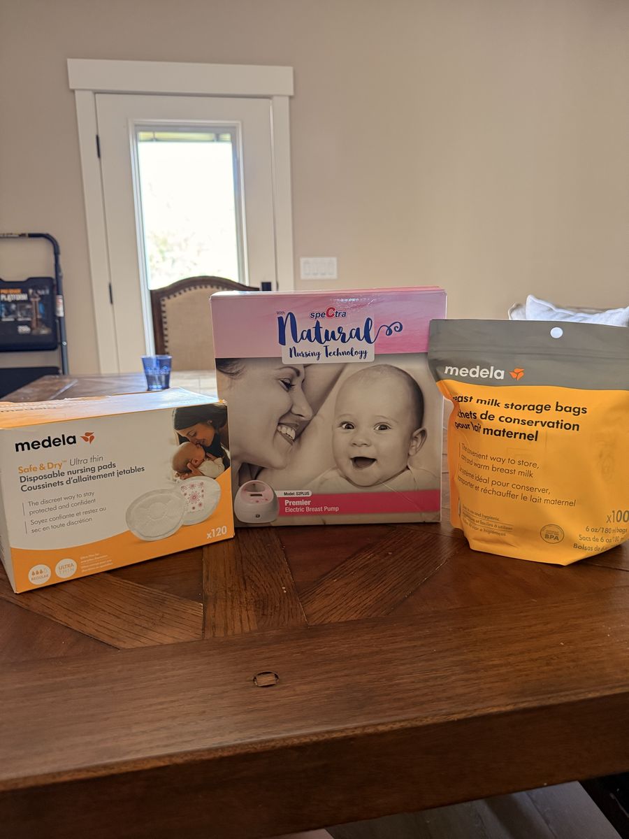Spectra S2 Plus Electric Breast Pump Bundle with Medela Nursing Pads & Milk Storage Bags