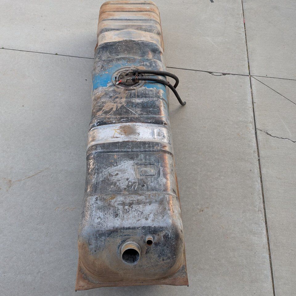 Fuel Tank for a 1985 GMC Sierra