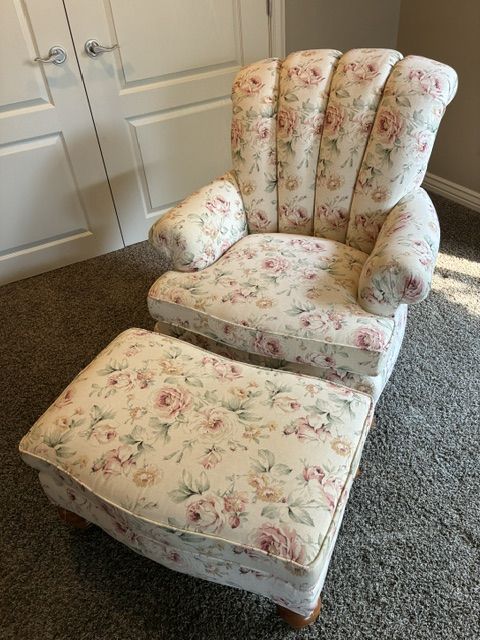 Nice chair and foot rest