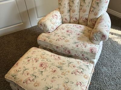 Nice chair and foot rest
