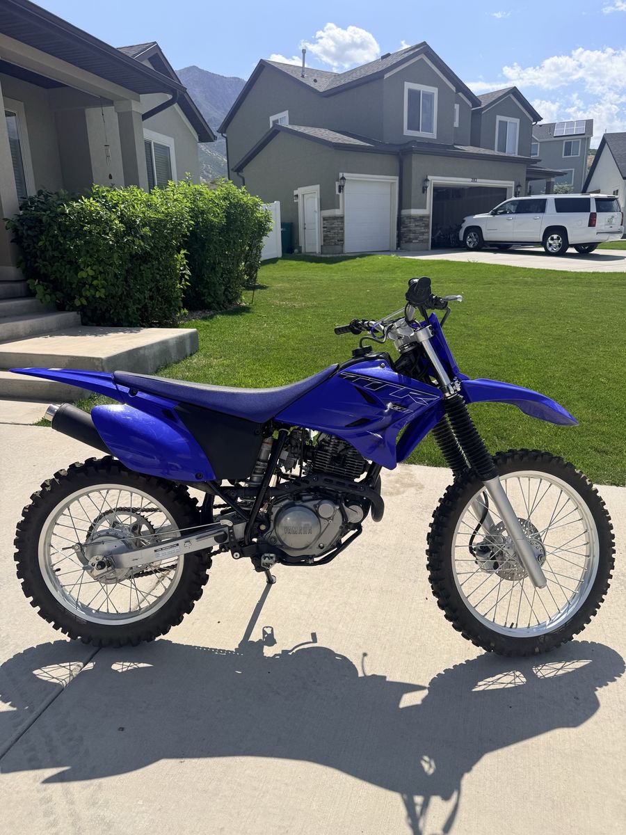 2022 Yamaha TT-R230 — LIKE NEW — UNDER 10 HOURS
