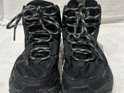 Altra Lone Peak Womens 7 Lightwt Mid Trail Shoe