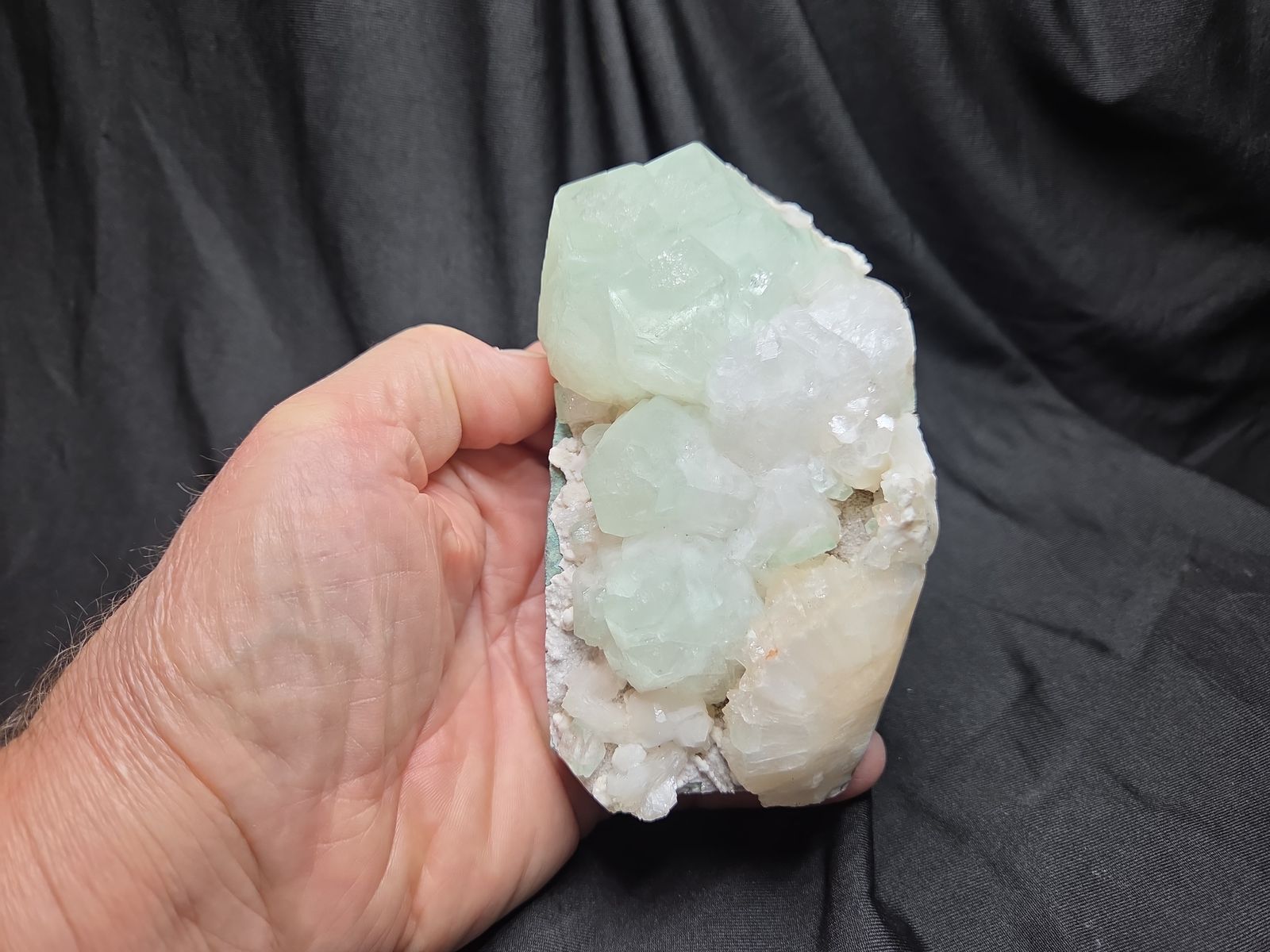 Main image 15
