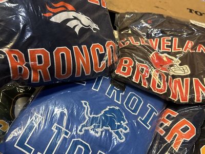 fanatics NFL clothing pallet 400 pieces