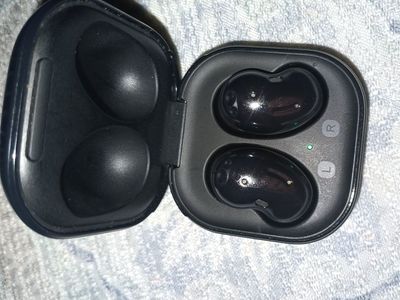 Samsung beans earbuds