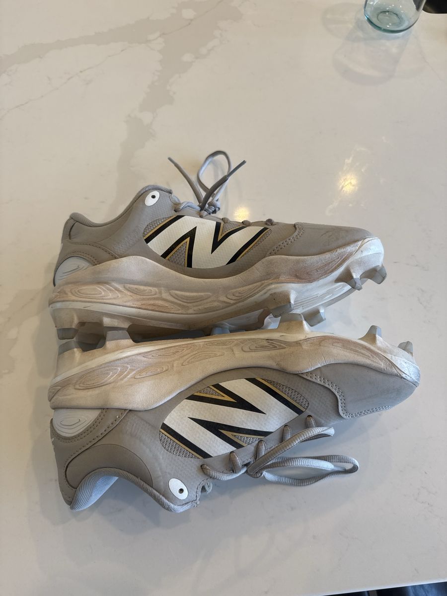New Balance Men's Fresh Foam X 3000v7 Molded Baseball Cleats Size 9 Grey White Gold
