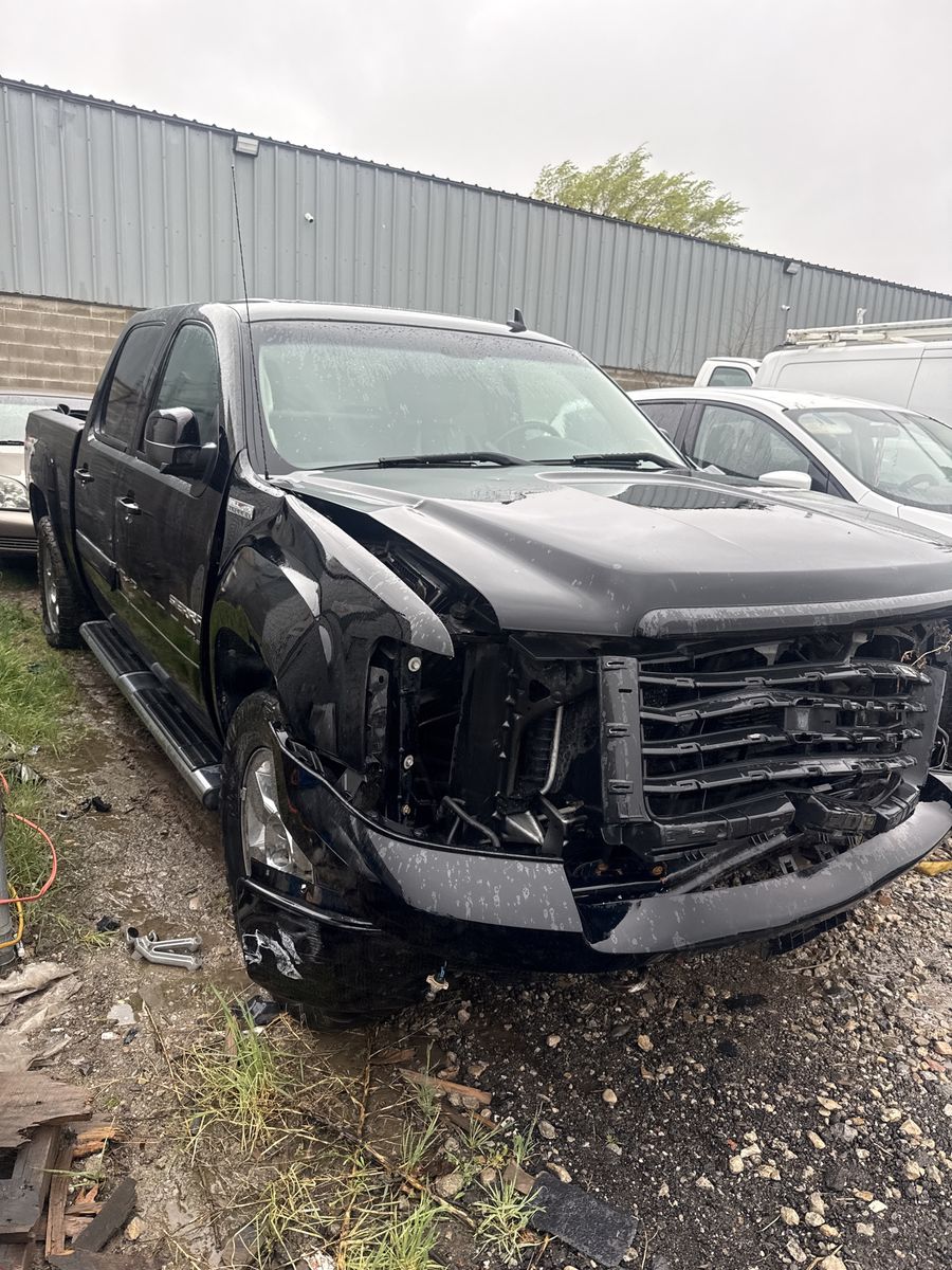 2011 GMC Sierra Transmissio/Engine