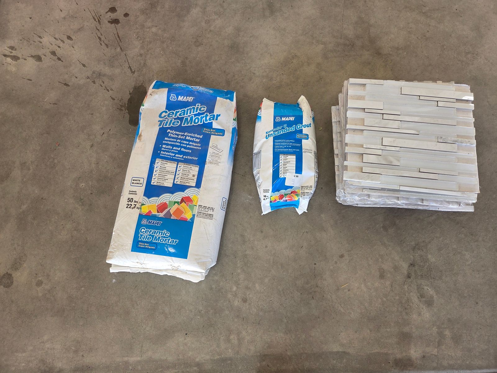 Tile / Glass Backsplash with Grout and Mortar