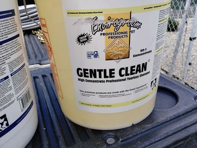 DOG SHAMPOO 3 5 GAL GENTLE CLAEN/ DE SHED / DESHED CONDITIONER