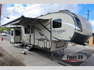 Used 2019 Forest River RV Flagstaff Classic Super Lite 8529RLWS