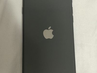 Apple iPhone SE. Unlocked. Great condition!