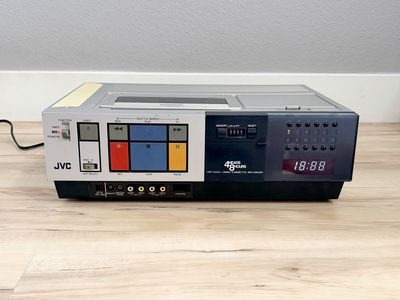 JVC HR-7100U Vintage VCR - For Parts