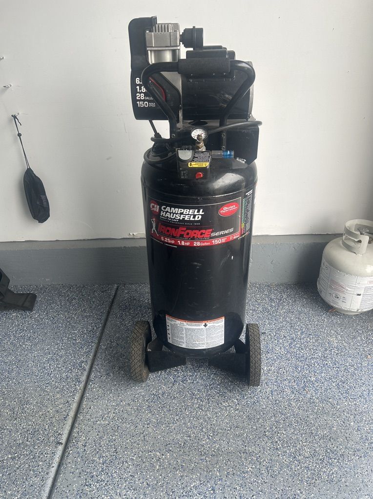 Campbell Hausfeld 28 gallon Air Compressor