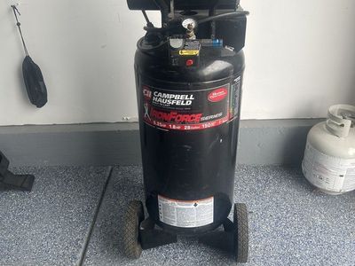 Campbell Hausfeld 28 gallon Air Compressor