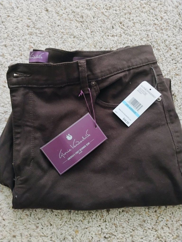 Gloria V pants plus size