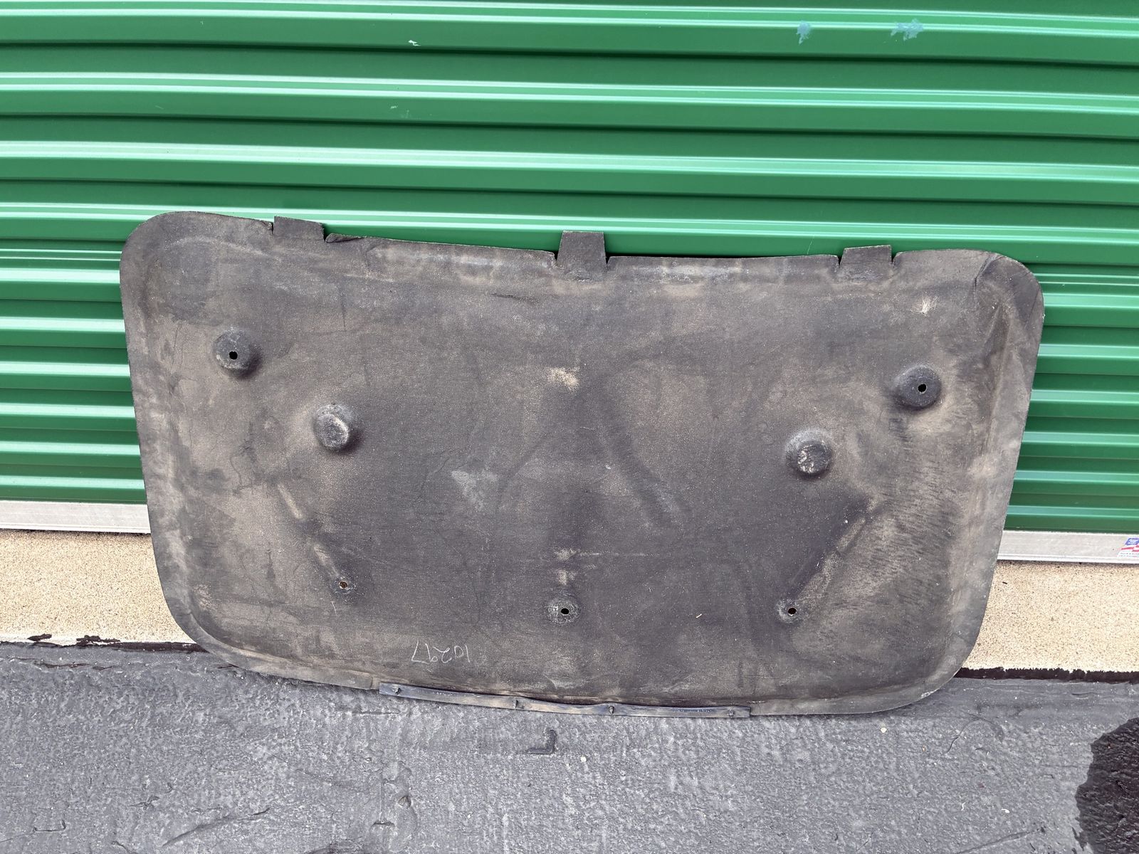Chevrolet Colorado Hood sound deadner