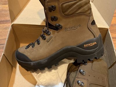 Kenetrek Size 9