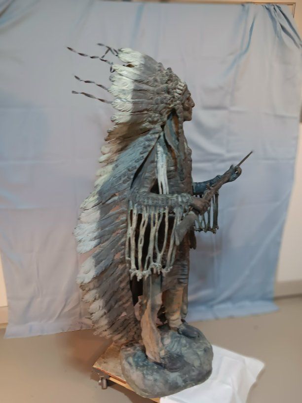 Main image 8