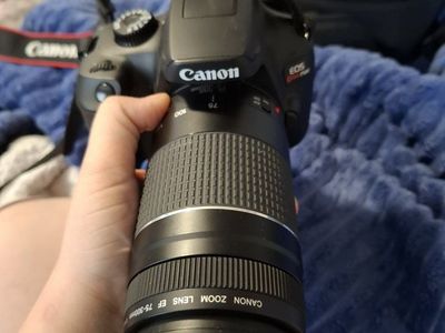 Canon EOS T100 PLUS ACCESSORIES
