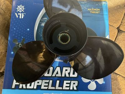 13.75x15 Yamaha propeller