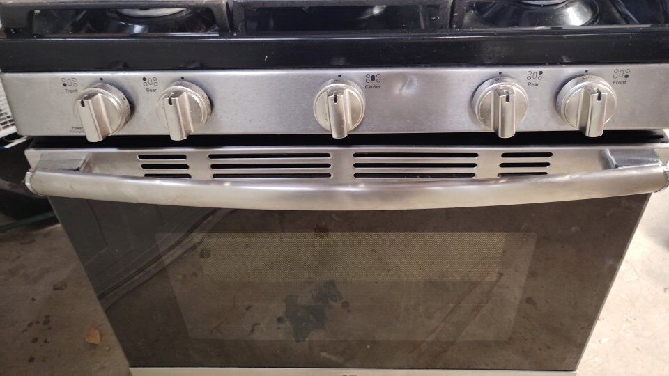 General Electric  Natural gas stove