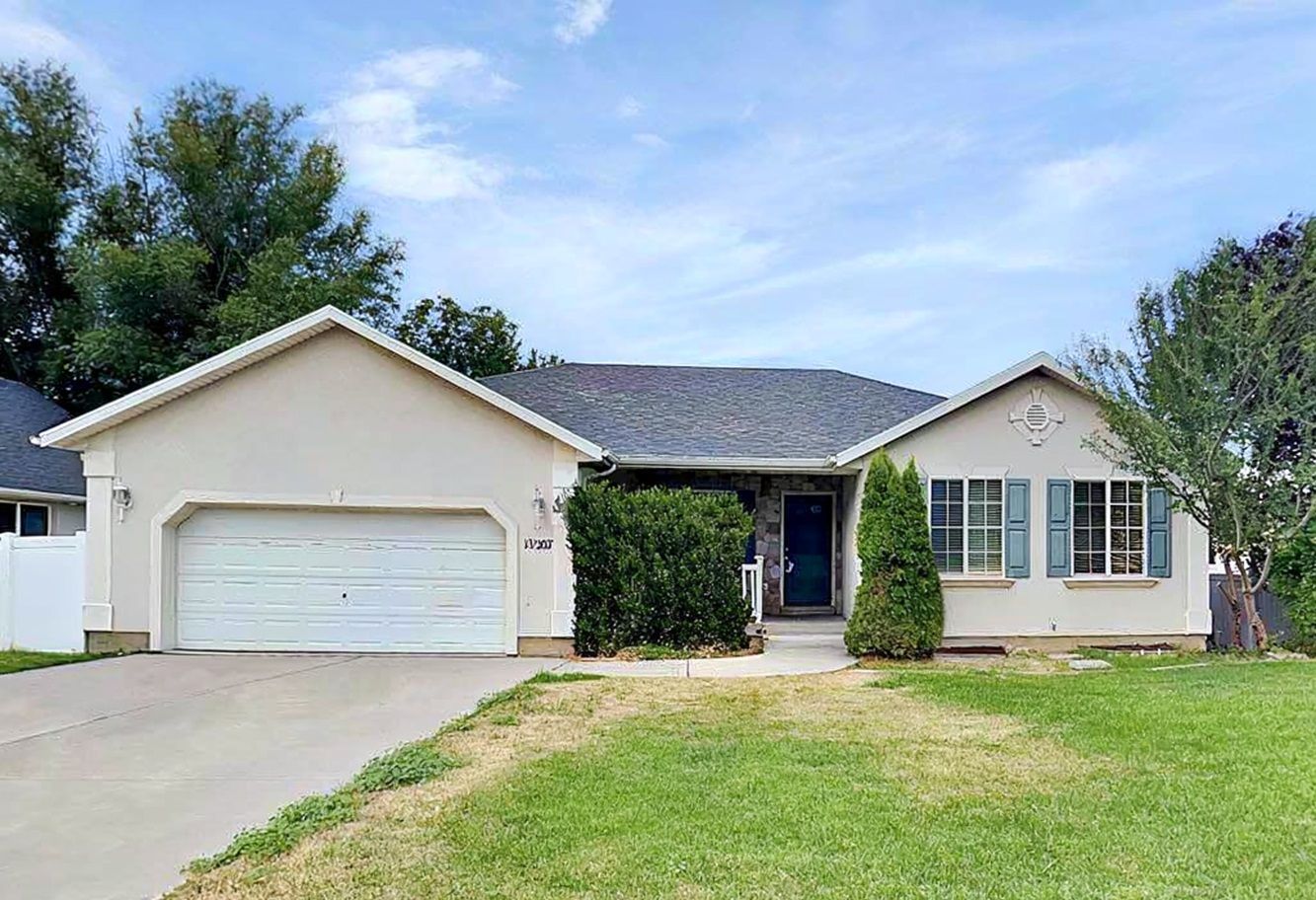 CEDAR HILLS 5 BED/ 2 BATH HOUSE FOR RENT