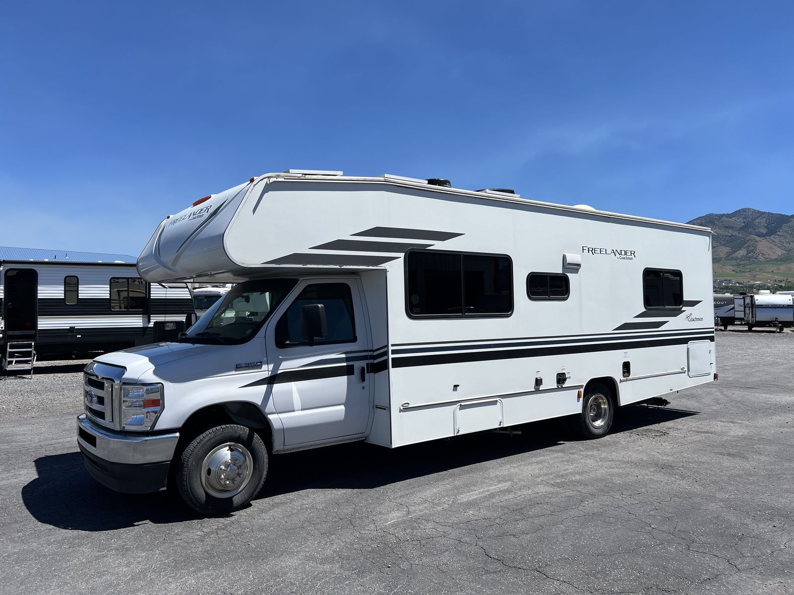 2021 COACHMEN FREELANDER 27QB FORD ECONOLINE E350