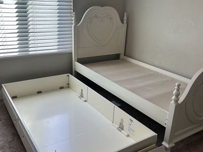 Disney Princess Collection Cream Bedroom Set | 5-Drawer Chest with Crystal Knobs