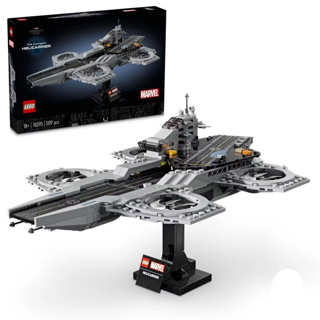 New LEGO Marvel Avengers Helicarrier