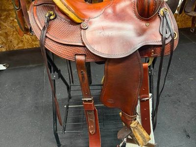 16" Crates - Association saddle