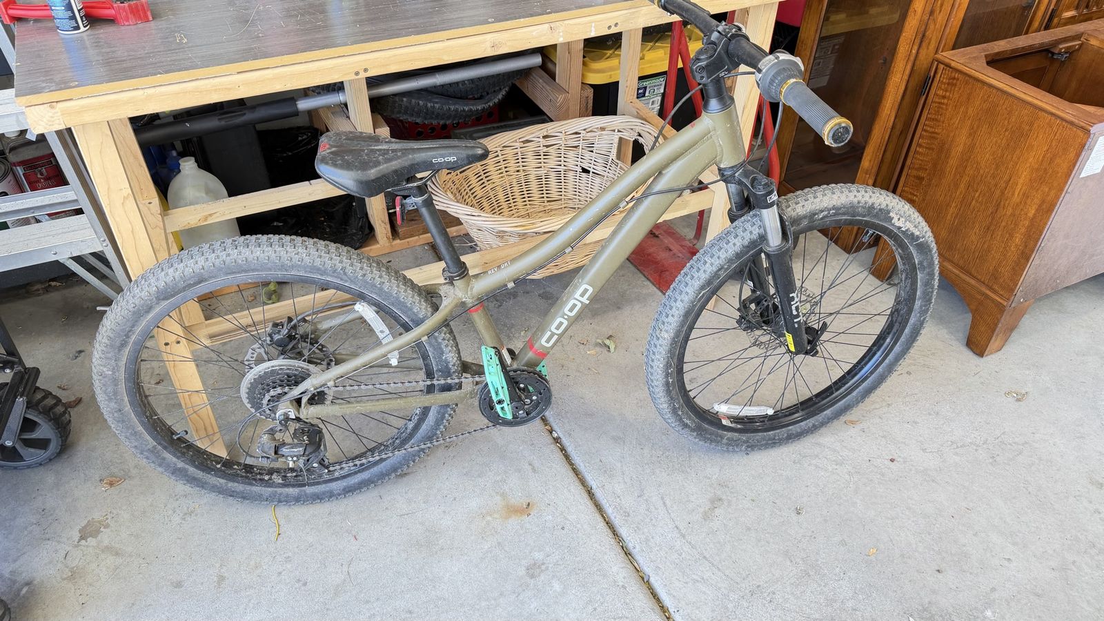2019 Co-op Cycles REV DRT 24" Kids Mountain Bike - Lightweight Aluminum, 1x7 Speed