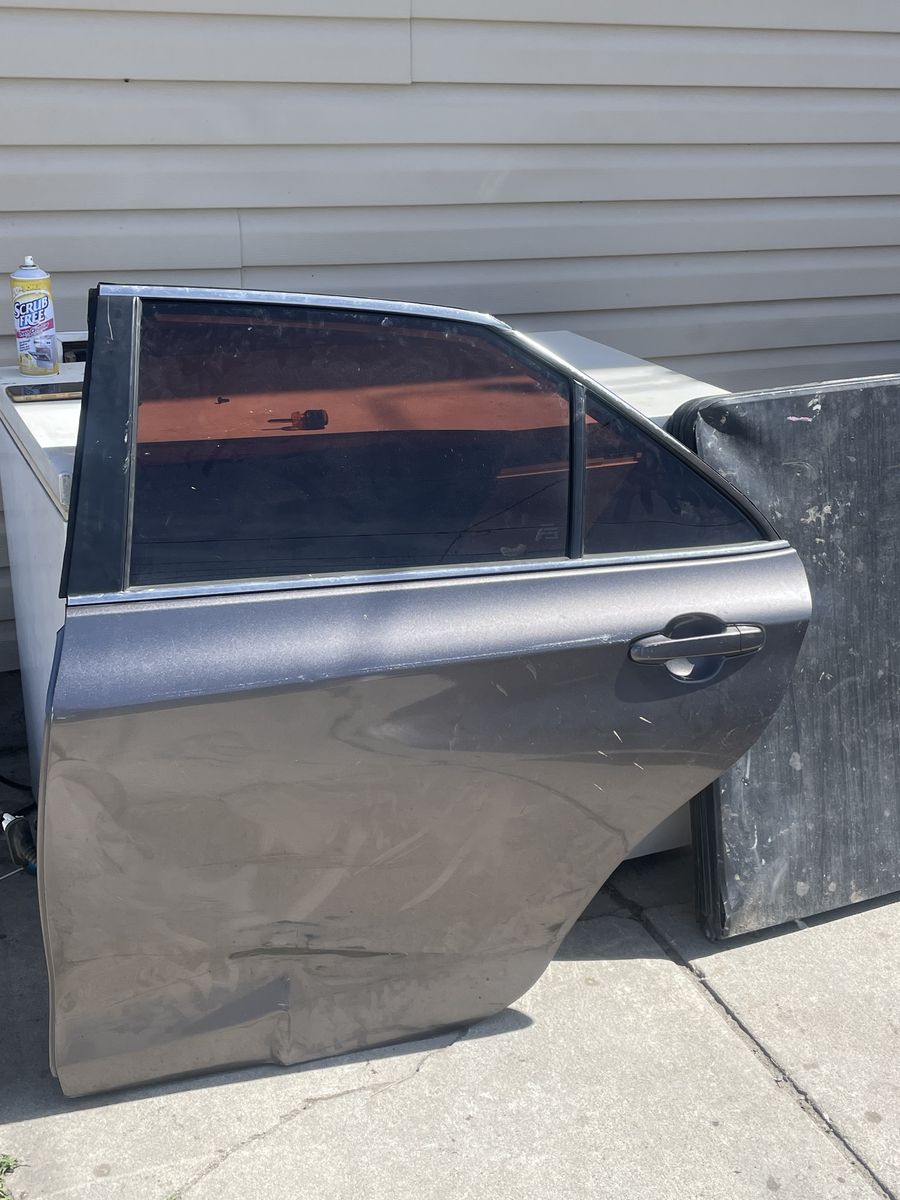 2017 Camry Left Side Passenger Door