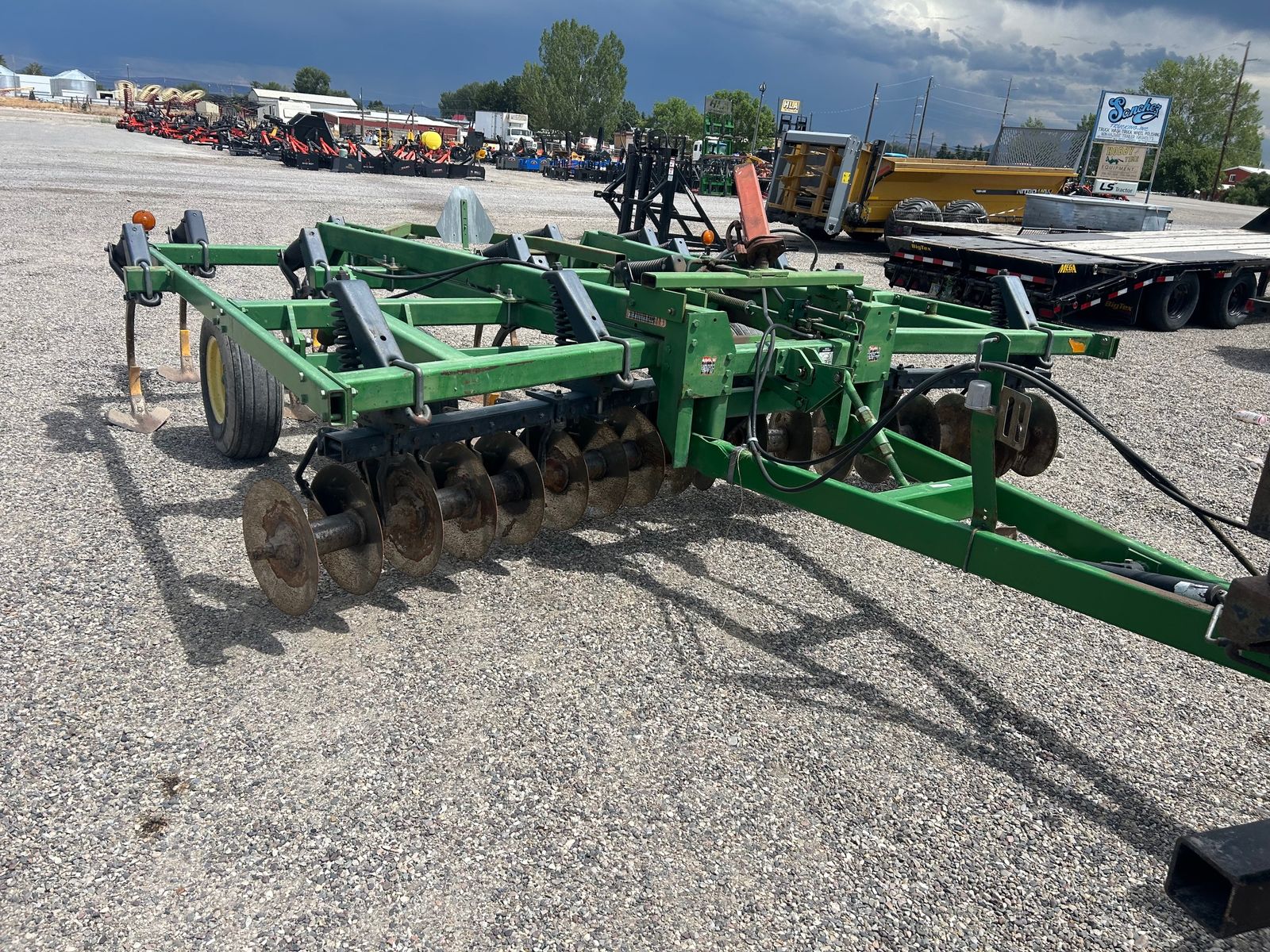 John Deere 714 Disc Ripper