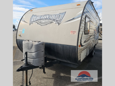 Used 2015 Forest River RV Wildwood X-Lite 191RDXL