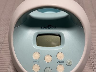 Spectra S1 Plus Breast Pump and Carrying Bag