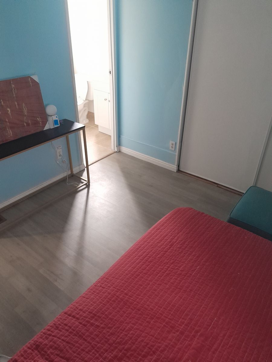 Habitacion y bano en alquiler/ Room & bath for rent