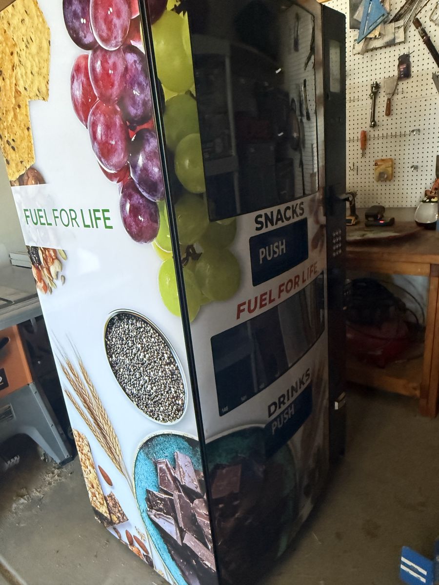 Healthy You Vending maching with placement!!