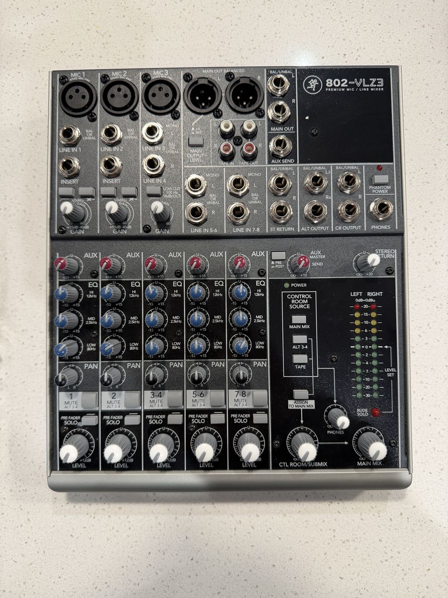Mackie 802-VLZ3 8-Channel Premium Mic/Line Audio Mixer with Power Supply