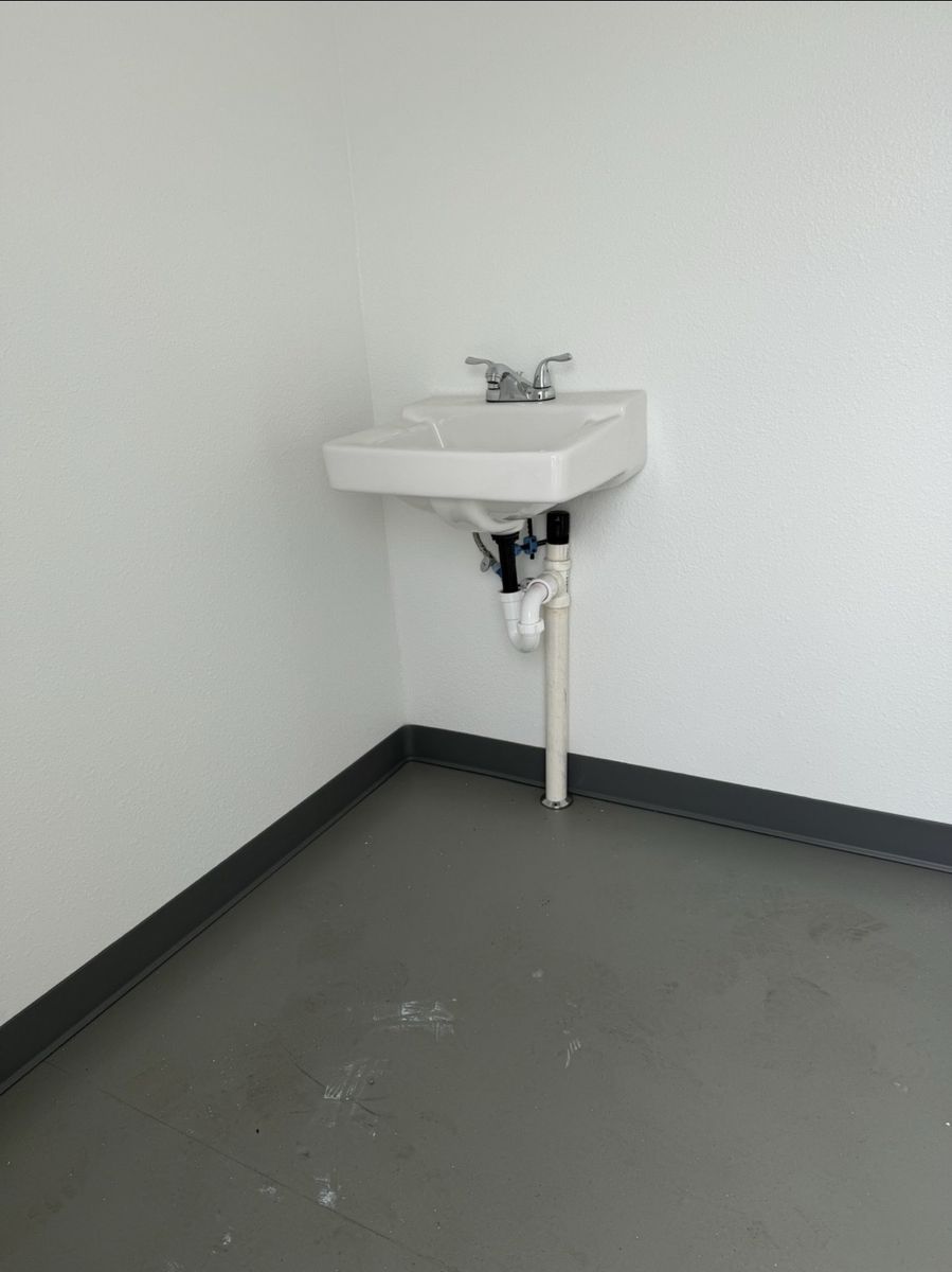 Main image 5