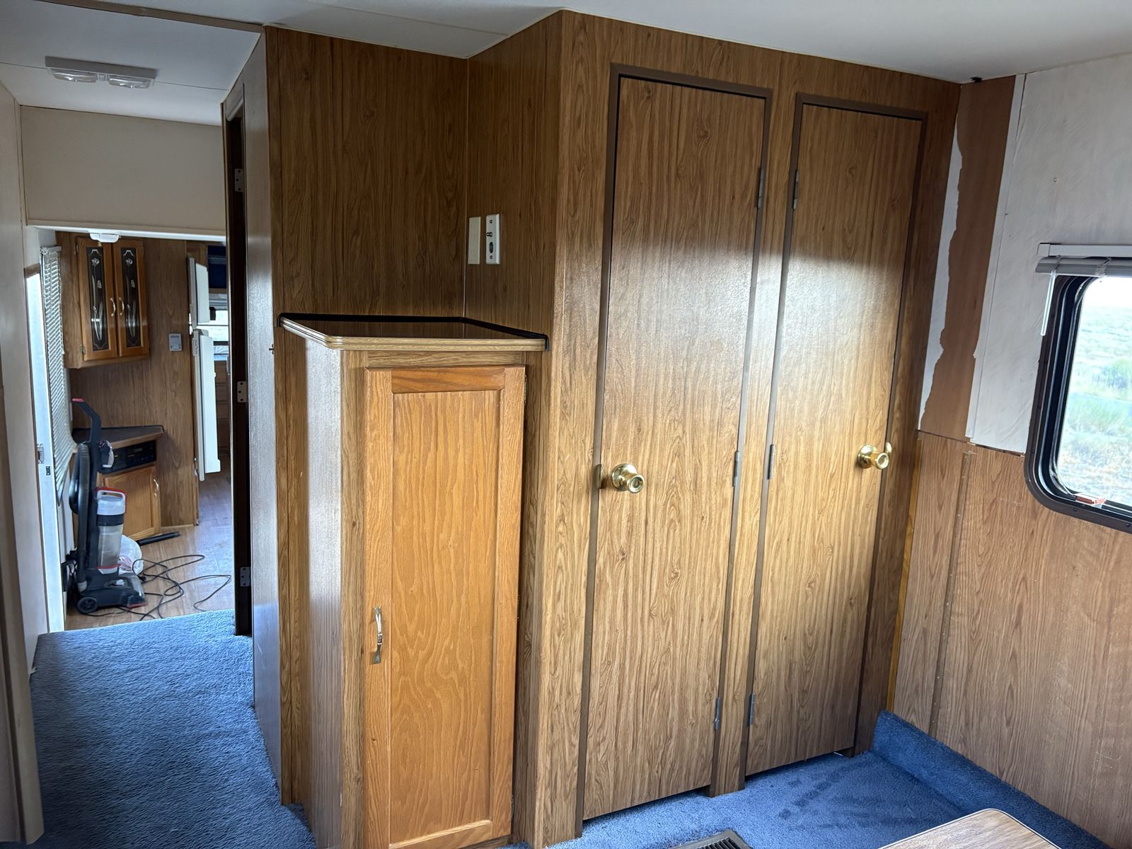 Main image 10