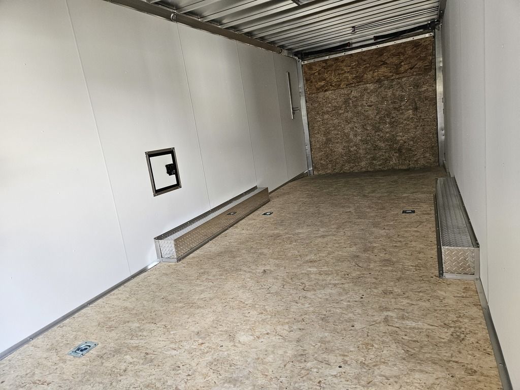 Main image 11