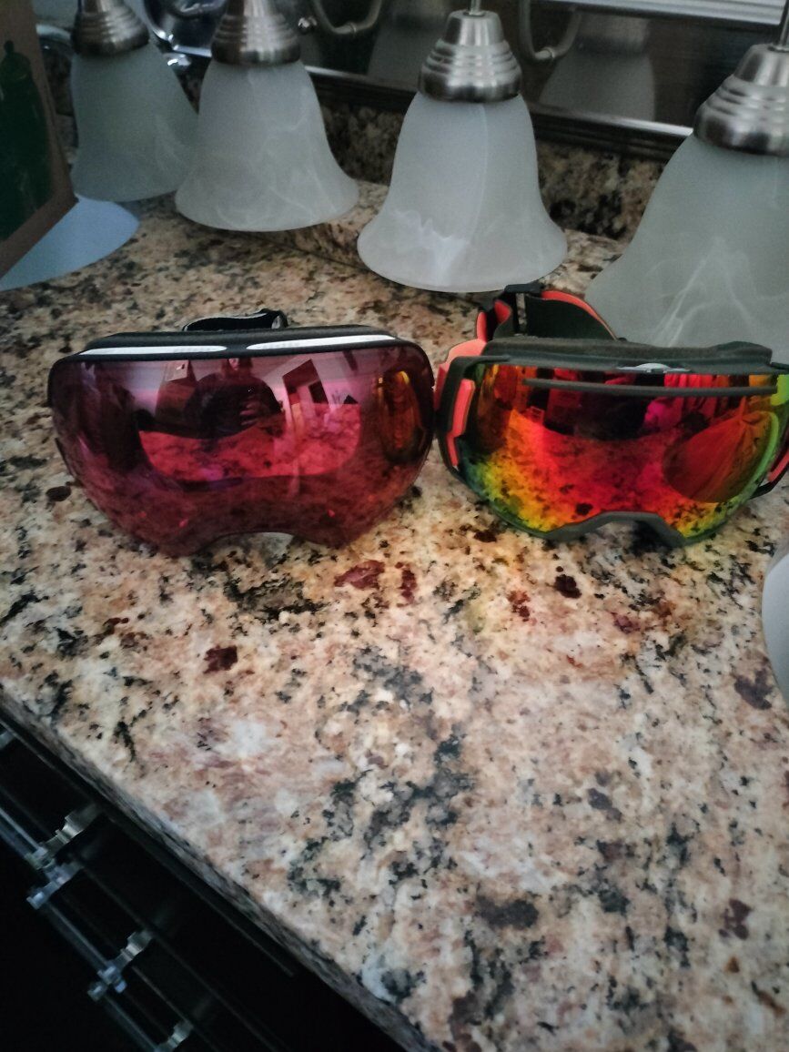 ski goggles