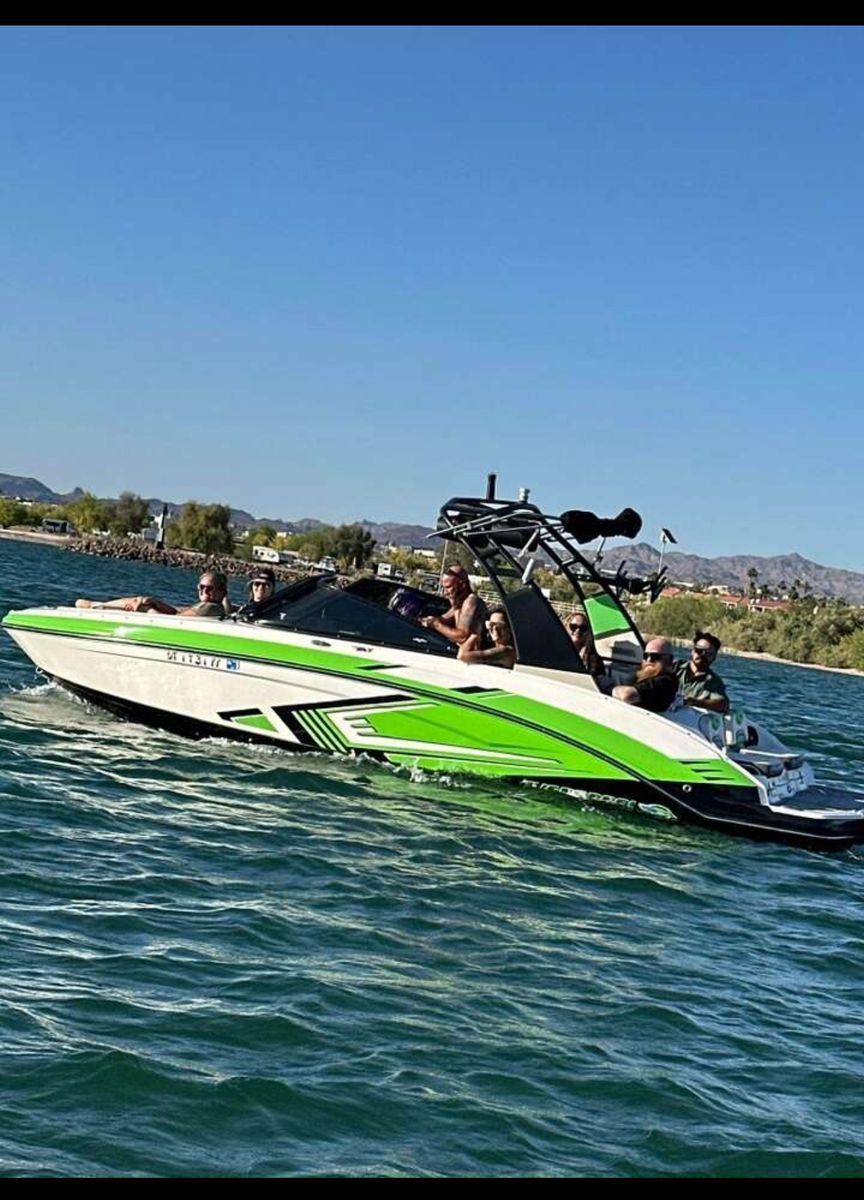 2017 Chaparral VRX 223