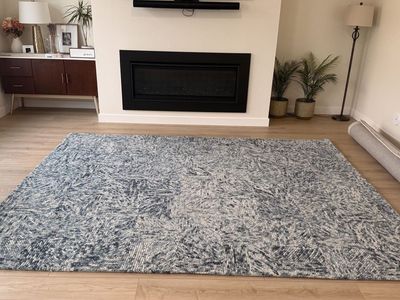 8’ x 10’ Wool Rug